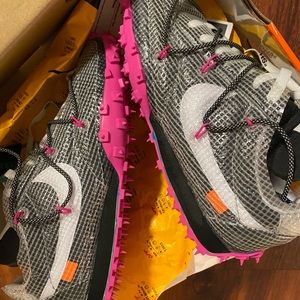Nike Waffle Racer Off-White Black/Fuschia - Women